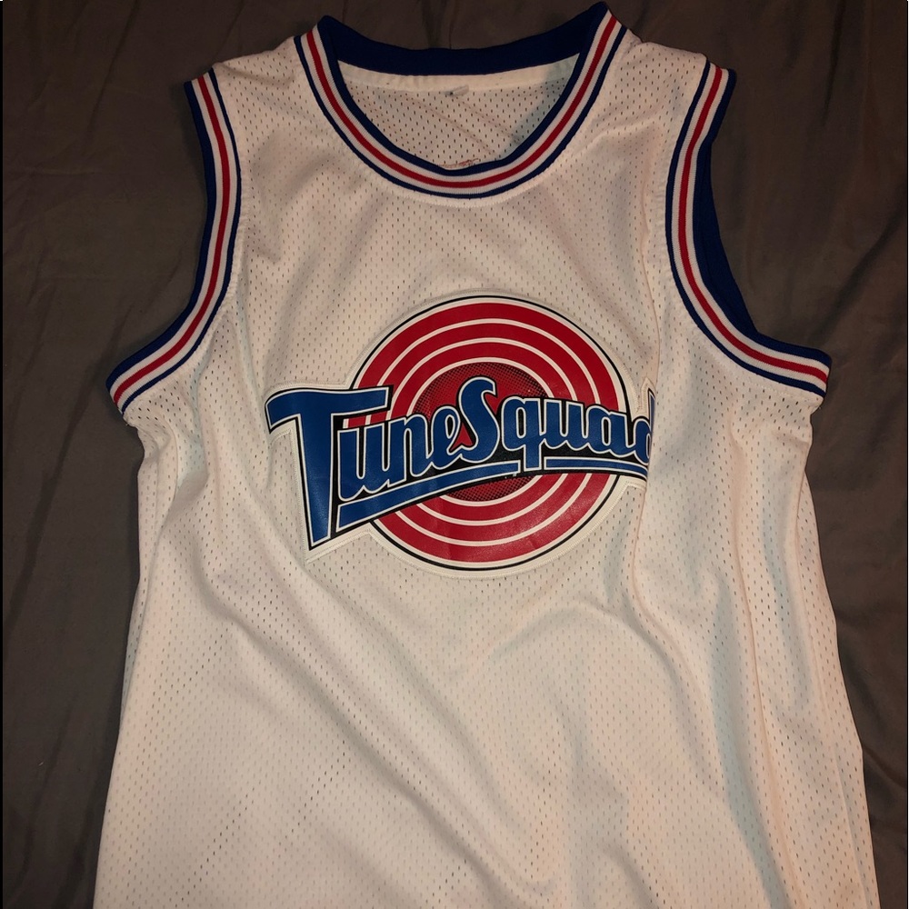 Tune squad Micheal Jordan jersey